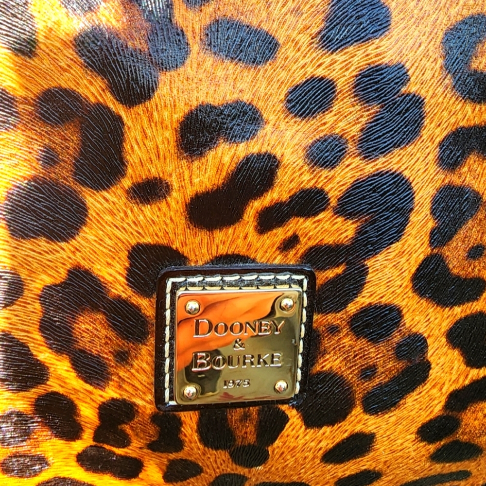 NEW CONDITION DOONEY&BOURKE Original Cheetah Print Purse Rich Red Interior